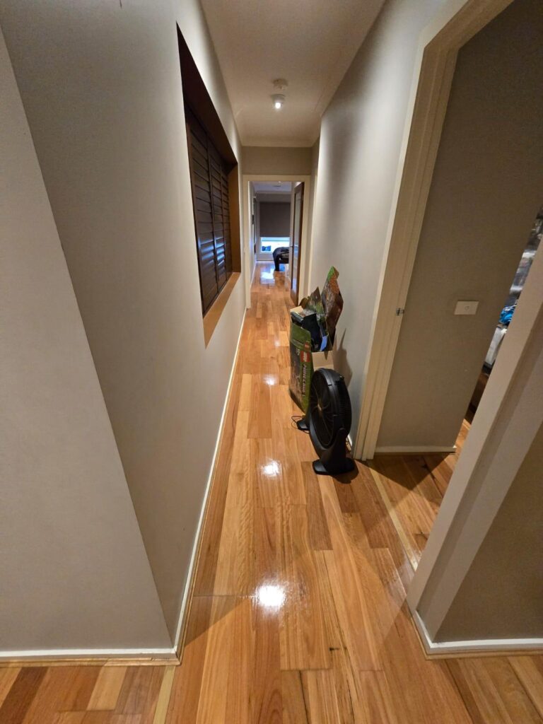 Exterior wall pressure cleaning Melbourne