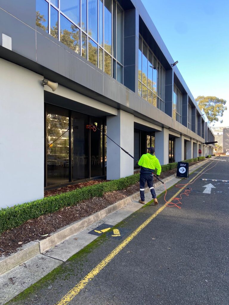 Industrial high-pressure cleaning service